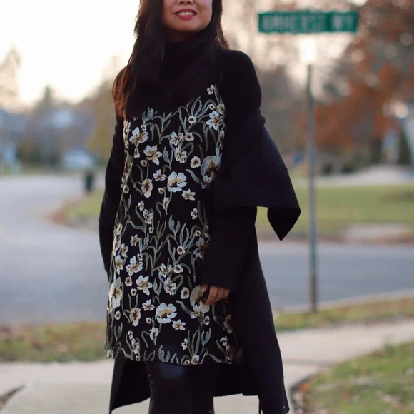 Aritzia Little Moon Cheyenne  Lace Floral Mini Dress Black Size XS - Picture 4 of 9